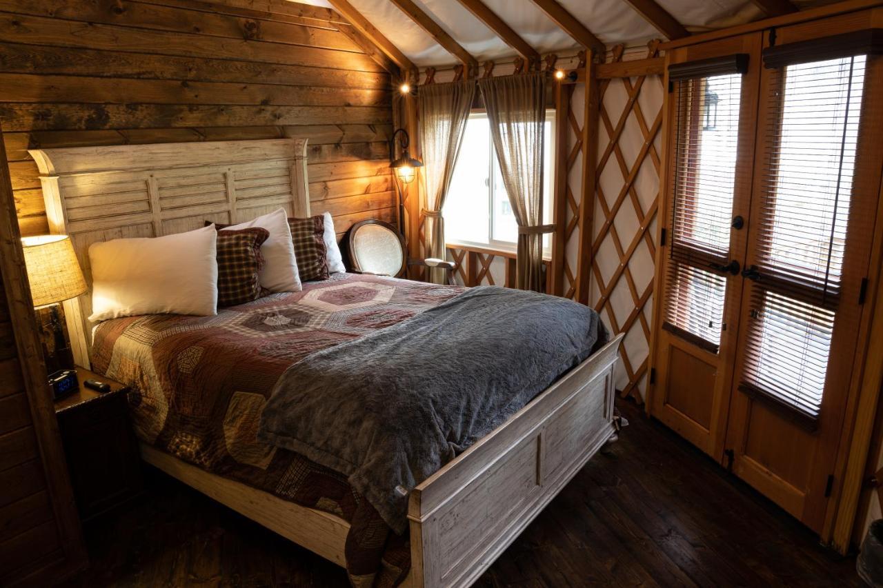 Tranquil Haven Luxy Yurt - Creekside Glamping With Private Hot Tub Villa Topton Ngoại thất bức ảnh